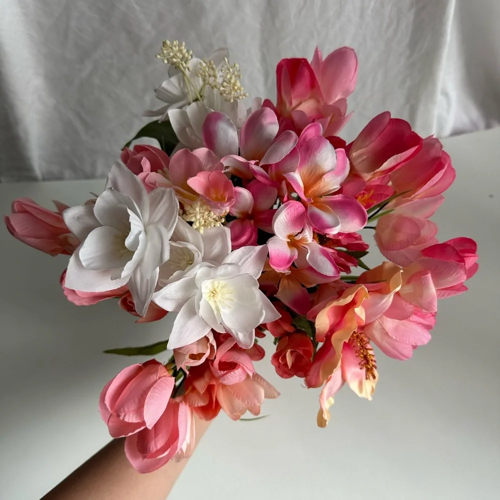 NWT Blush Pink Artificial Flower Bouquet – Lifelike Spring Floral Arrangement